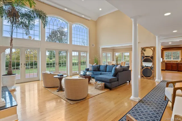 $8,999 | 2995 Laurel Trail, Laurel, NY 11948