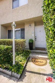 $699,000 | 4558 Willis Avenue, Unit 121, Sherman Oaks, CA 91403