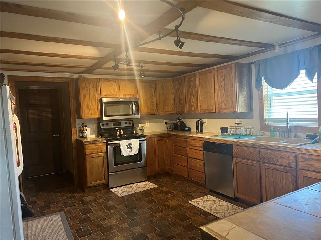 423 Middle Avenue Allison, PA 15413 - Photo 5 of 50 Gallery Image 5