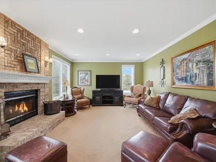 $950,000 | 2013 Marjorie Lane, Coraopolis, PA 15108