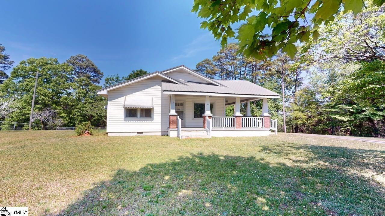 21 Jantzen Court Seneca, SC 29672 - Photo 4 of 44