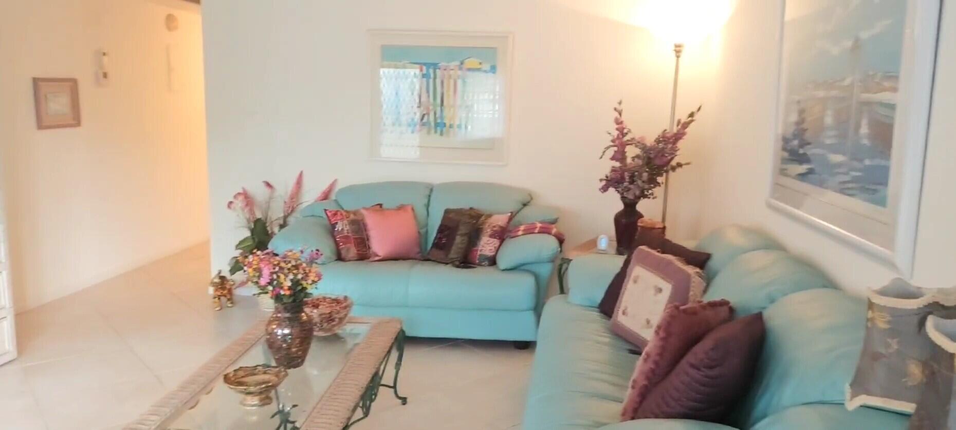 2012 Ainslie Drive Boca Raton, FL 33434 - Photo 1 of 28 thumbnail_VideoCapture_20231017-163000