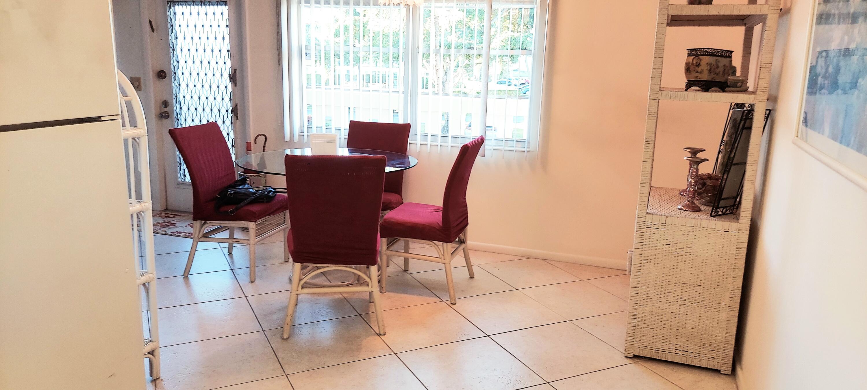 2012 Ainslie Drive Boca Raton, FL 33434 - Photo 4 of 28 20231018_175059