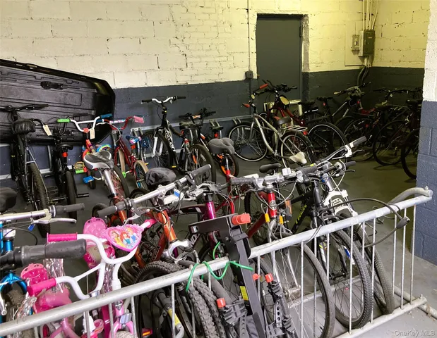 $135,000 | 245 Rumsey Road, Unit 7X, Yonkers, NY 10701