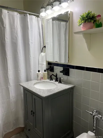 $135,000 | 245 Rumsey Road, Unit 7X, Yonkers, NY 10701