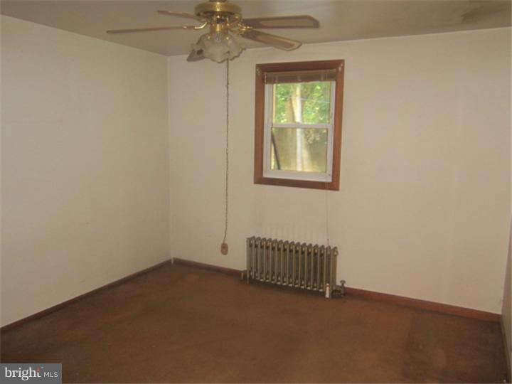 504 6th Street Roebling, NJ 08554 - Photo 5 of 11