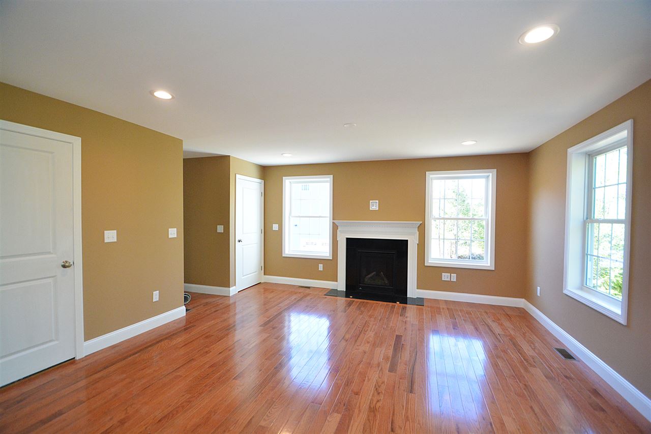 51 Constitution Way Rochester, NH 03867 - Photo 13 of 39