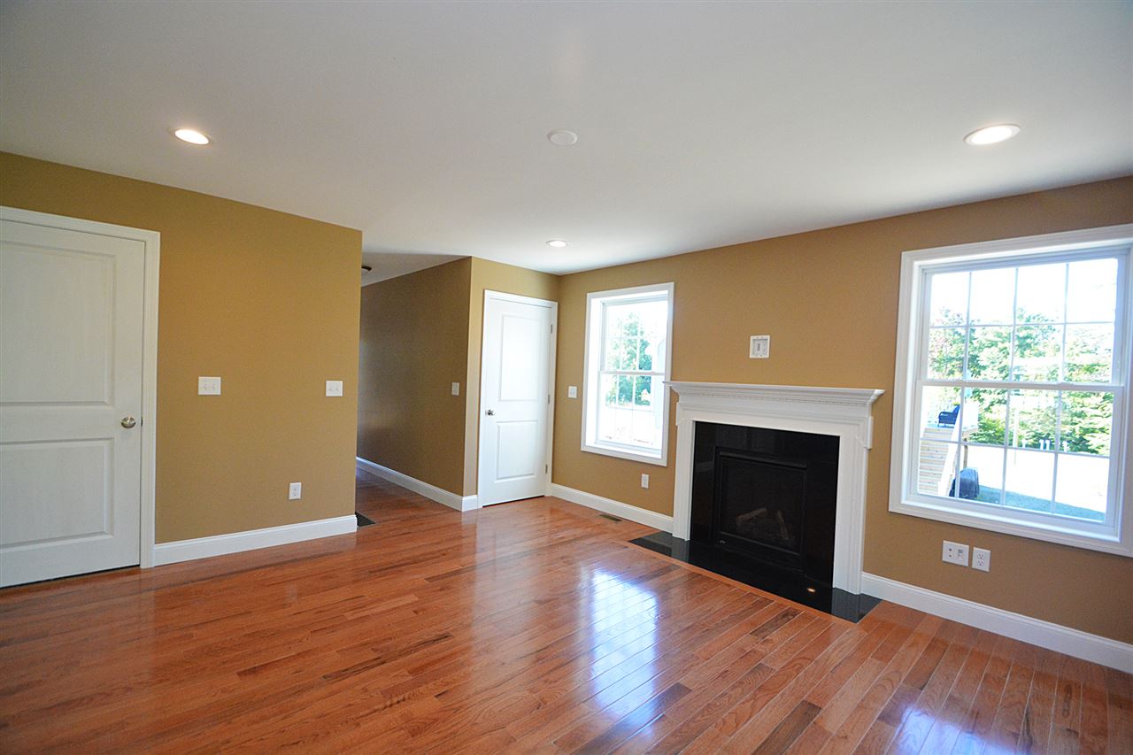 51 Constitution Way Rochester, NH 03867 - Photo 16 of 39