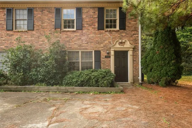$1,245 | 366 Haymarket Lane, Lawrenceville, GA 30046
