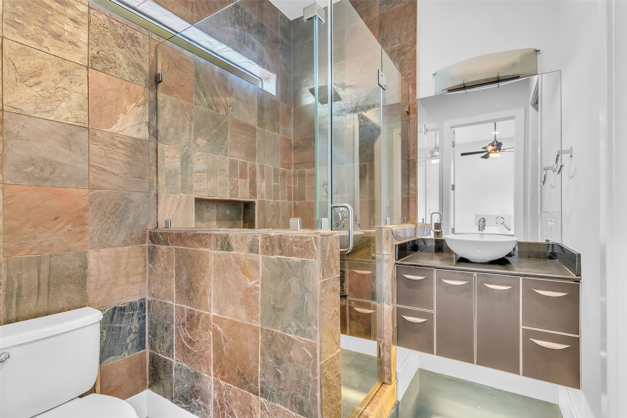 1802 Hickory Street Houston, TX 77007 - Photo 36 of 46