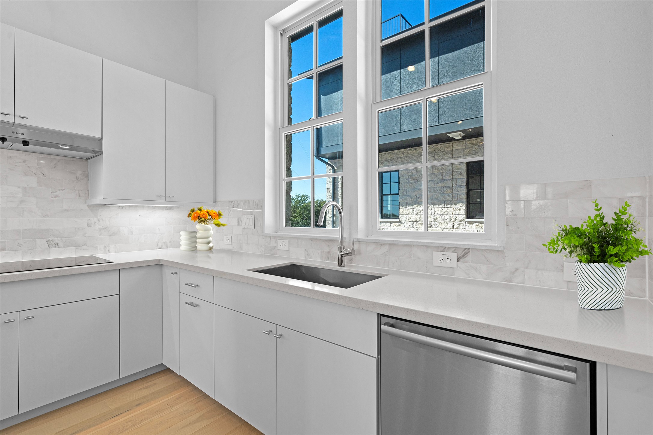 277 Pullman Court Round Rock, TX 78664 - Photo 8 of 28 a kitchen with a sink and window
