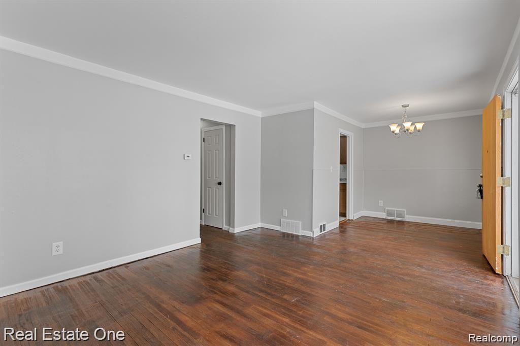 3604 Huron Street Dearborn, MI 48124 - Photo 3 of 21