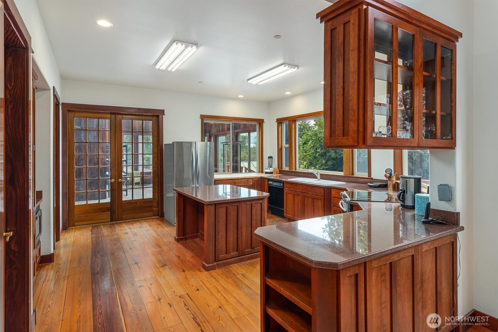14405 Southwest Pohl Road Vashon, WA 98070 - Photo 5 of 40 Gallery Image 5