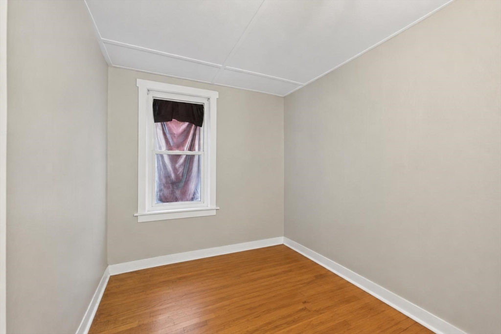 96 John Street Fall River, MA 02721 - Photo 21 of 40