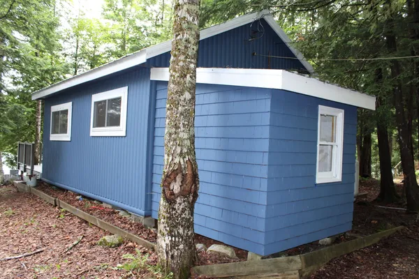 $154,900 | 8 Drake Lane, Oakfield, ME 04763