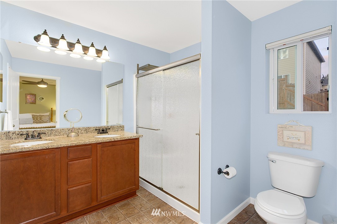520 Field Place Northeast Renton, WA 98059 - Photo 14 of 21