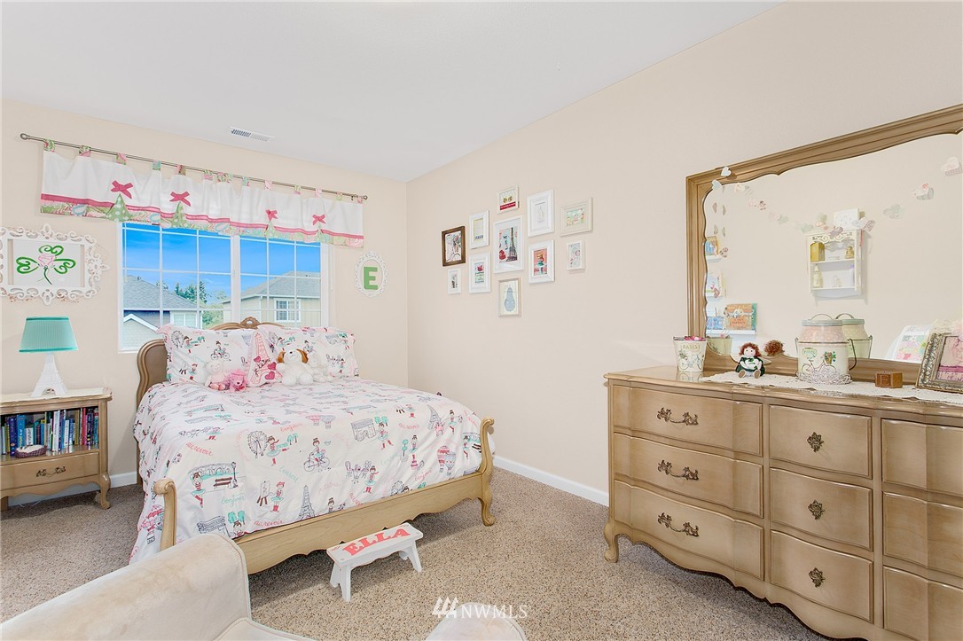520 Field Place Northeast Renton, WA 98059 - Photo 16 of 21