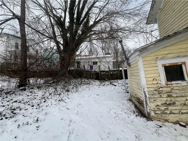 $14,900 | 220 Mylan Street, Oil City, PA 16301