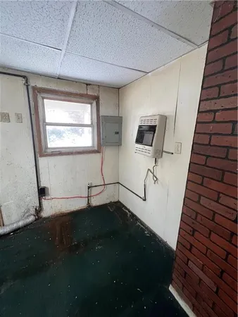 $14,900 | 220 Mylan Street, Oil City, PA 16301