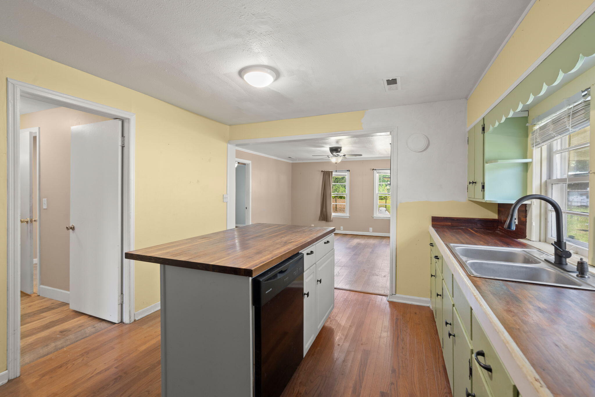 352 Deep Woods Road St. George, SC 29477 - Photo 12 of 32 12