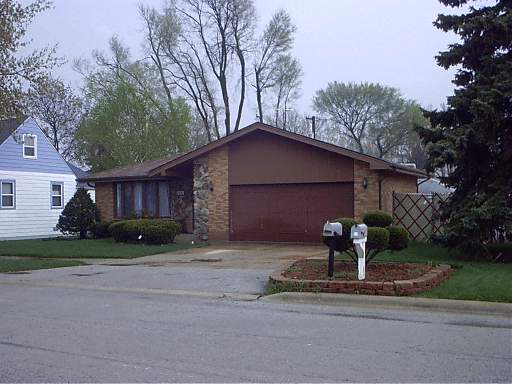 6831 97th Place Chicago Ridge, IL 60415 - Photo 1 of 1 Gallery Image 1
