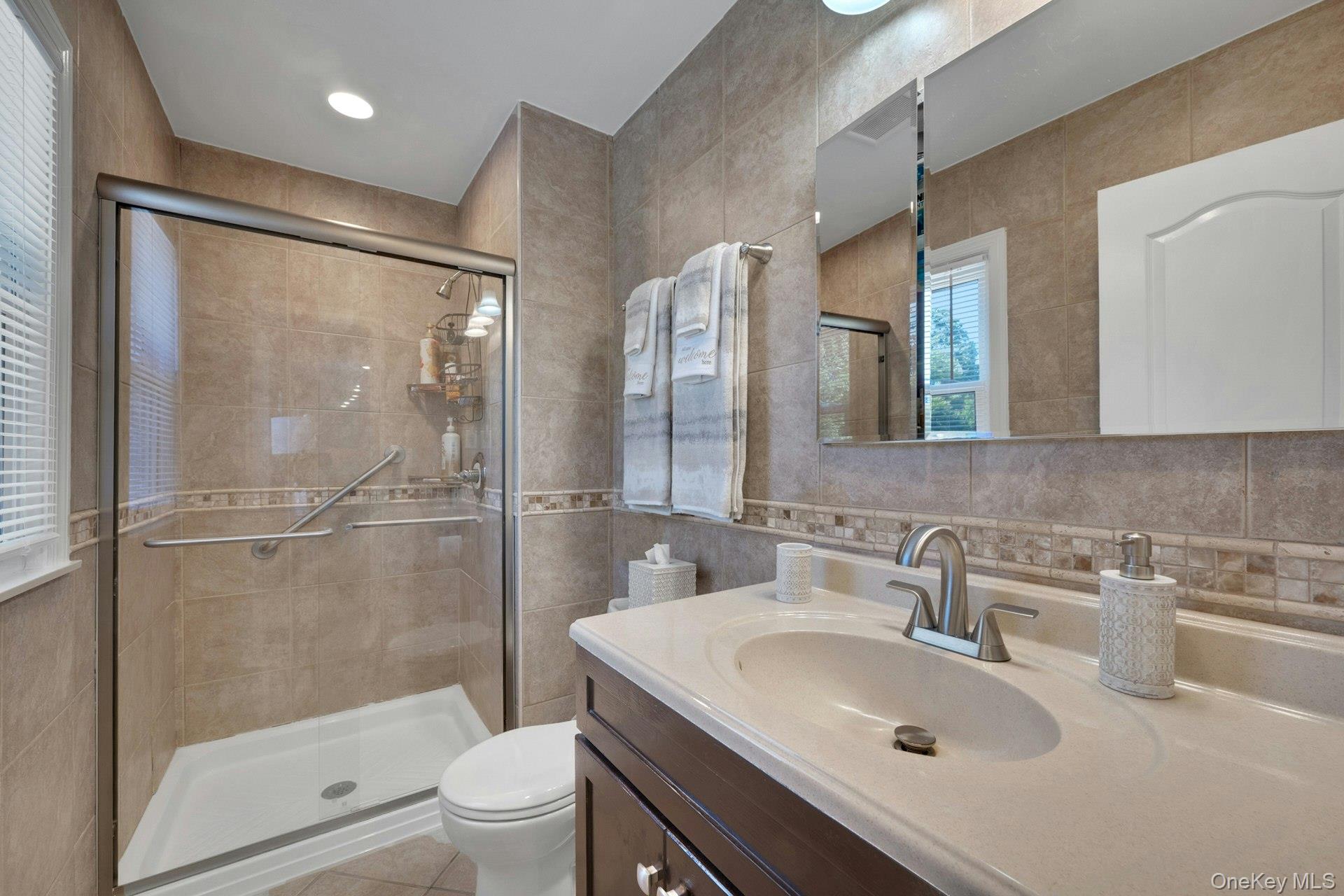 101 Windsor Ovl New Rochelle, NY 10805 - Photo 14 of 48