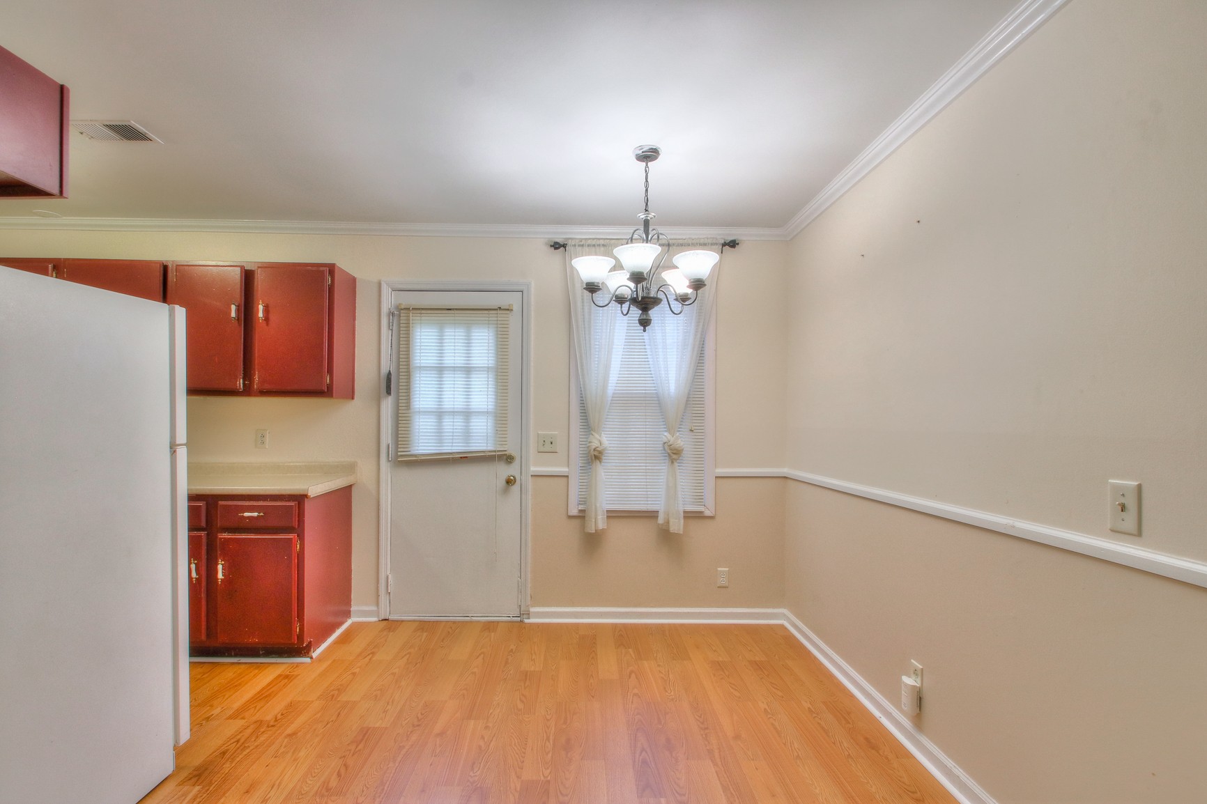 221 Warrior Road Madison, TN 37115 - Photo 5 of 13 a view of a livingroom with a fireplace