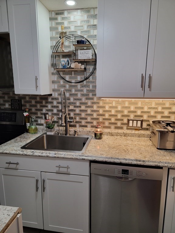 5 Turnpike Road, Unit 235 Townsend, MA 01469 - Photo 3 of 33