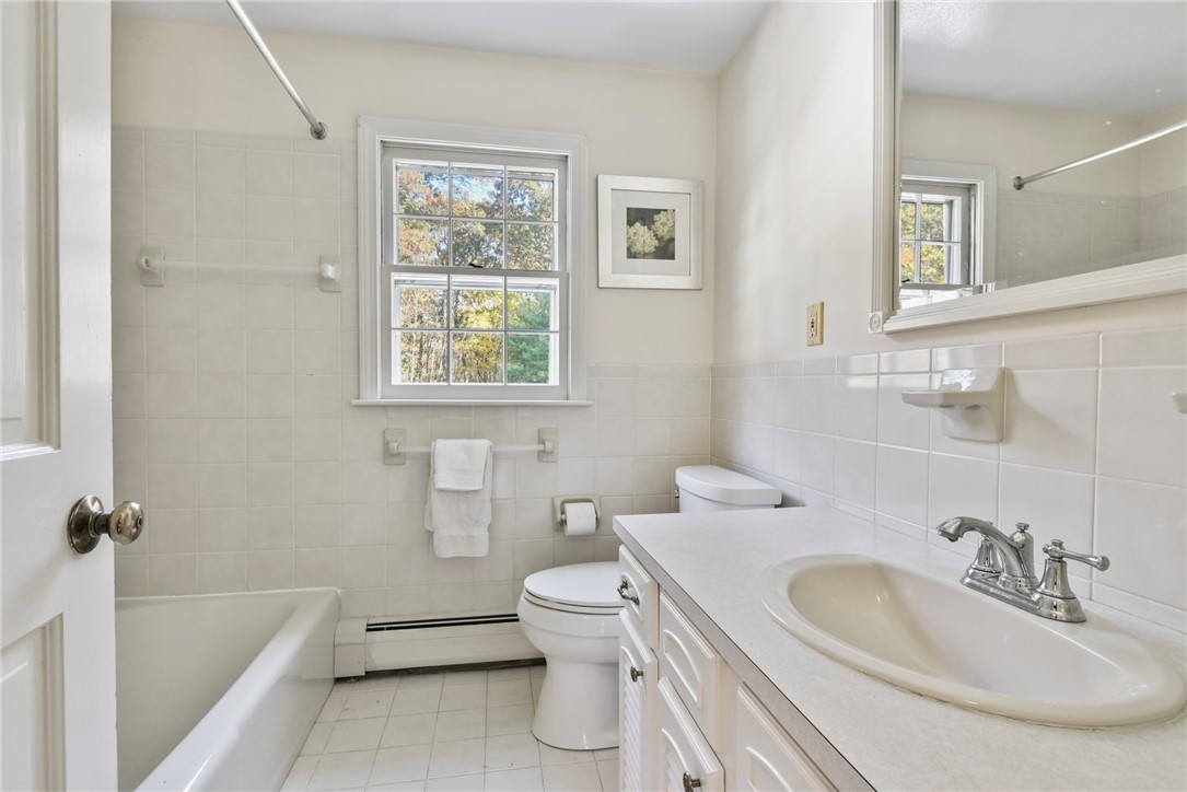 1340 High Hawk Road East Greenwich, RI 02818 - Photo 11 of 23 Second Floor hall Bathroom