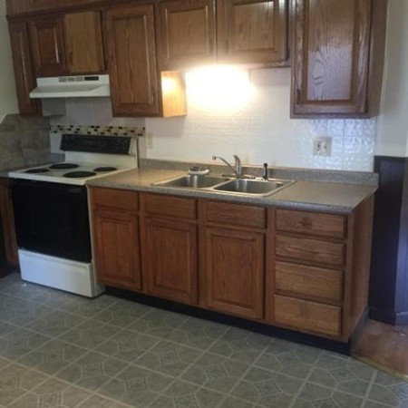 9 Montcalm Street Springfield, MA 01151 - Photo 5 of 16 Gallery Image 5