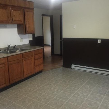9 Montcalm Street Springfield, MA 01151 - Photo 6 of 16 Gallery Image 6