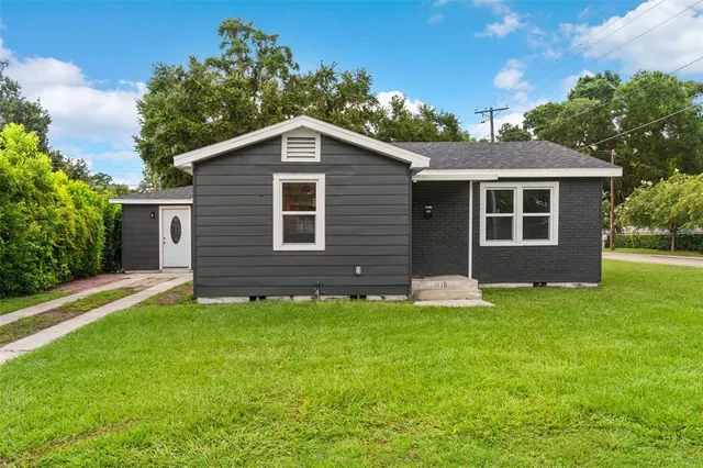 $375,000 | 1160 East Edgewood Drive, Lakeland, FL 33803