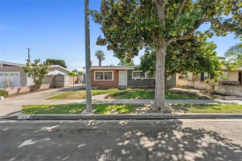 $939,000 | 412 South Fann Street, Anaheim, CA 92804
