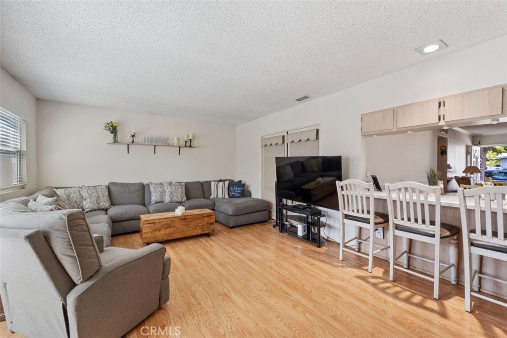 412 South Fann Street Anaheim, CA 92804 - Photo 9 of 12 Family Room