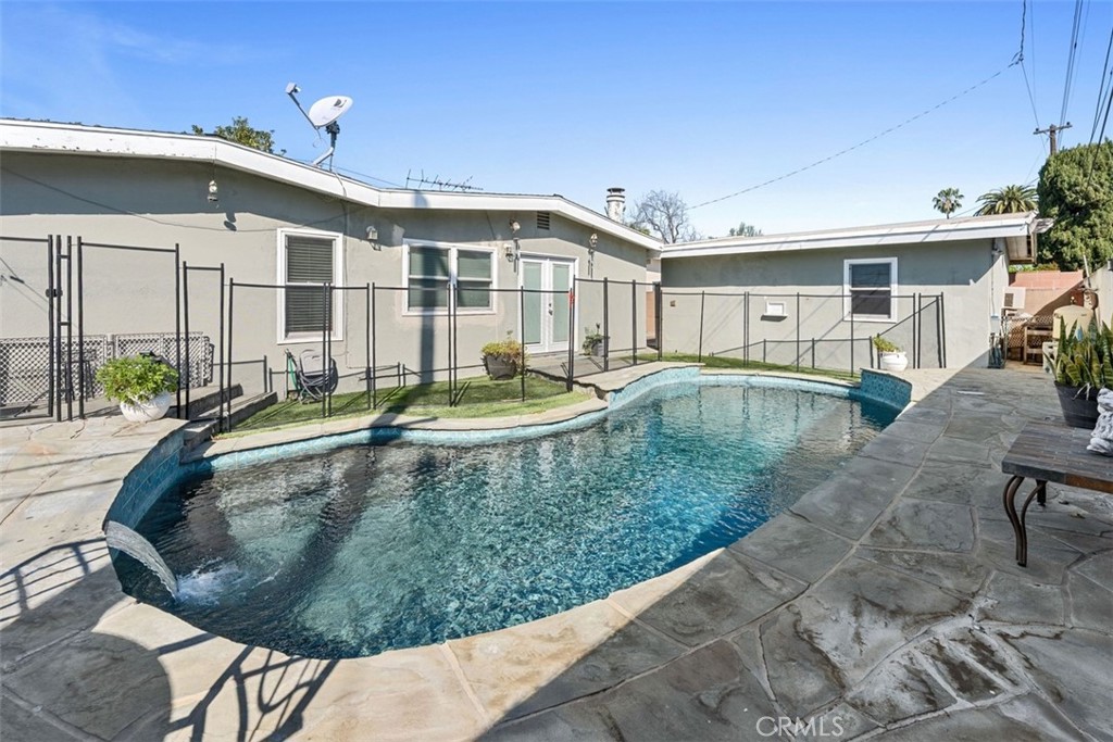 412 South Fann Street Anaheim, CA 92804 - Photo 10 of 12