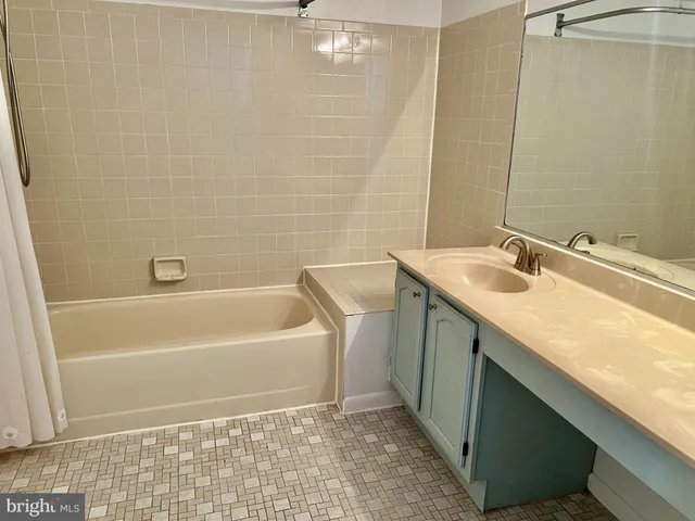 $450,000 | 116 Rainier Court, Unit 4, Princeton, NJ 08540