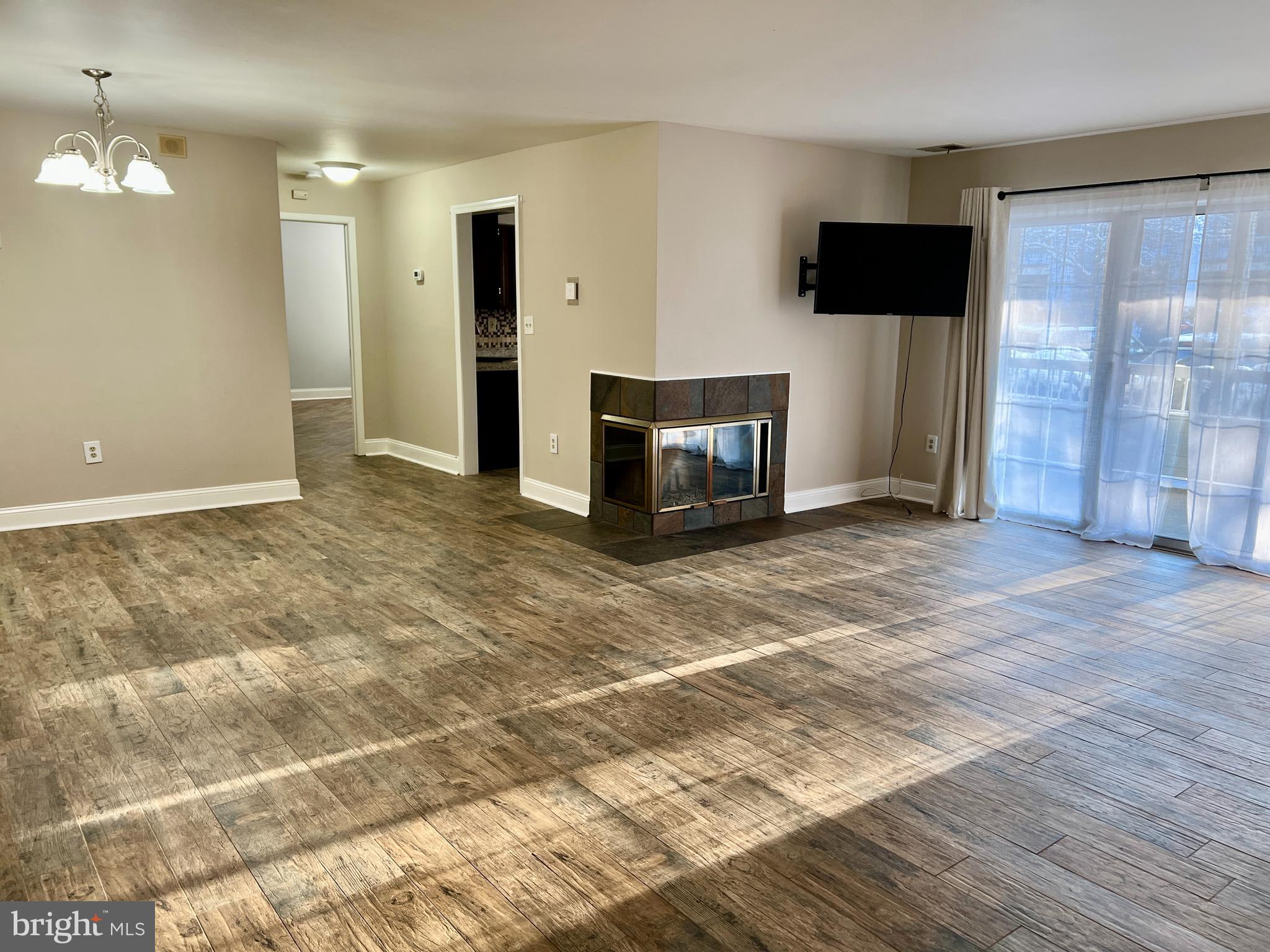 116 Rainier Court, Unit 4 Princeton, NJ 08540 - Photo 2 of 18