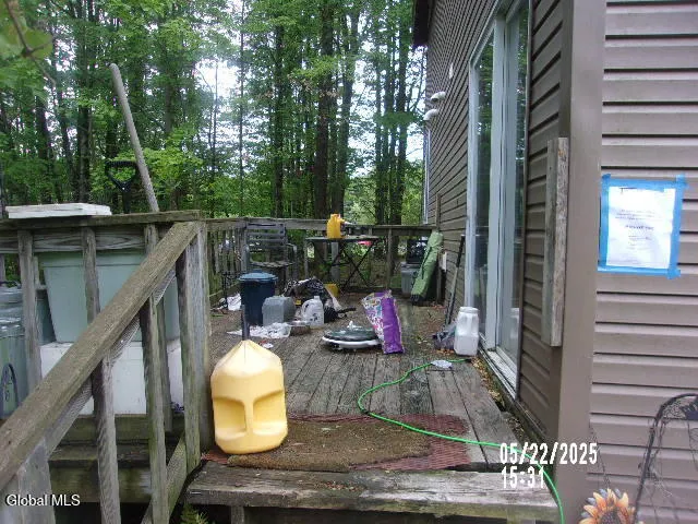 $275,000 | 271 Hickey Road, Hampton, NY 12837