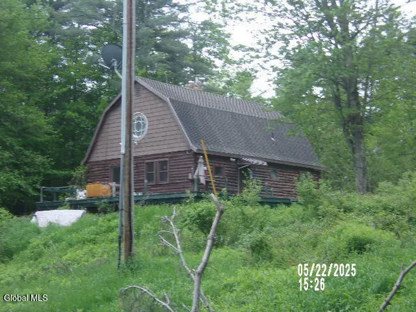 $275,000 | 271 Hickey Road, Hampton, NY 12837