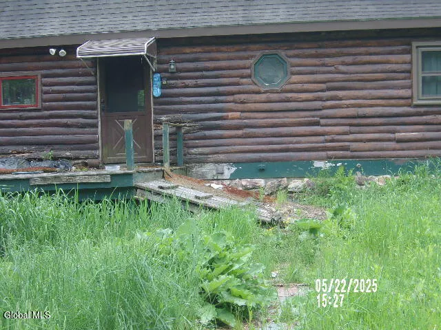 $275,000 | 271 Hickey Road, Hampton, NY 12837