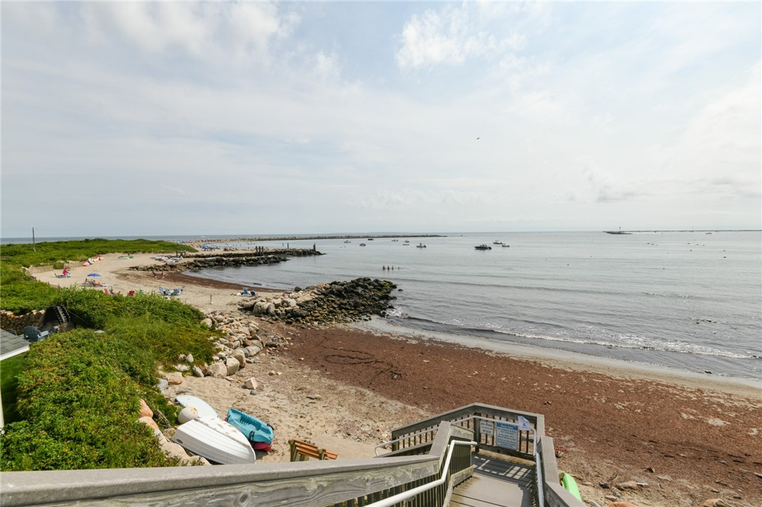 37 Shore Road Narragansett, RI 02882 - Photo 8 of 19