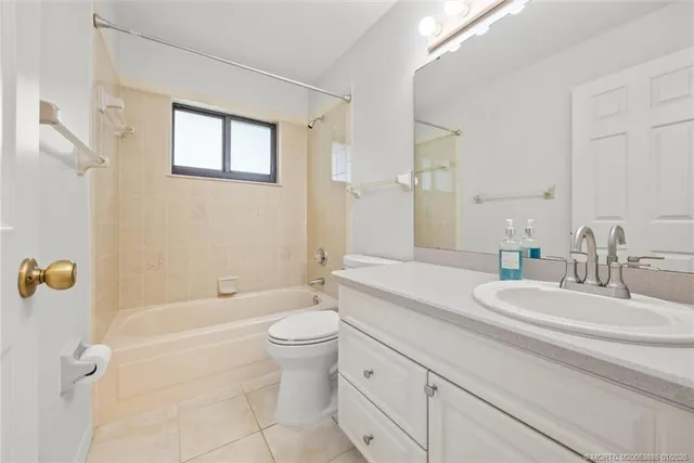 $975,888 | 5 Copaire Road, Stuart, FL 34996