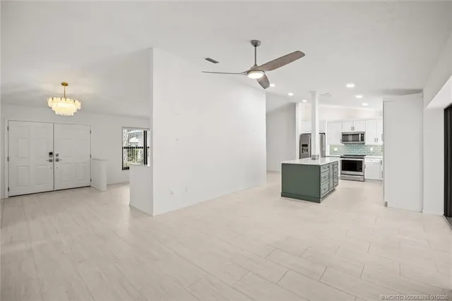 $975,888 | 5 Copaire Road, Stuart, FL 34996