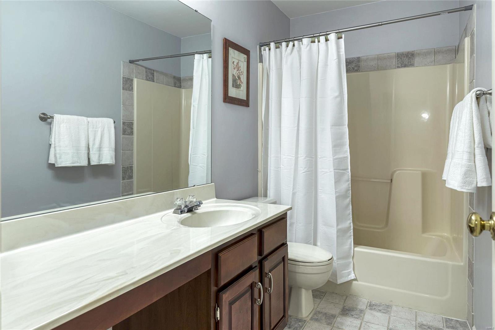 743 Trago Creek Road Ballwin, MO 63021 - Photo 25 of 32 Gallery Image 25