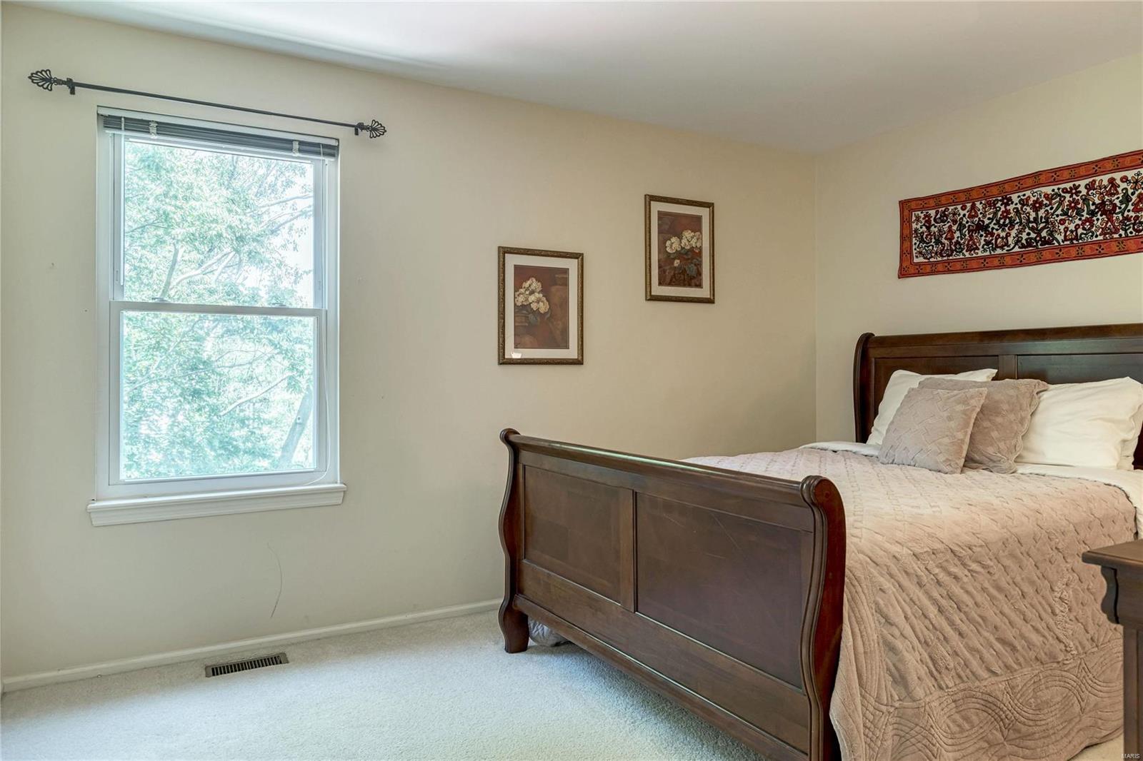 743 Trago Creek Road Ballwin, MO 63021 - Photo 27 of 32 Gallery Image 27