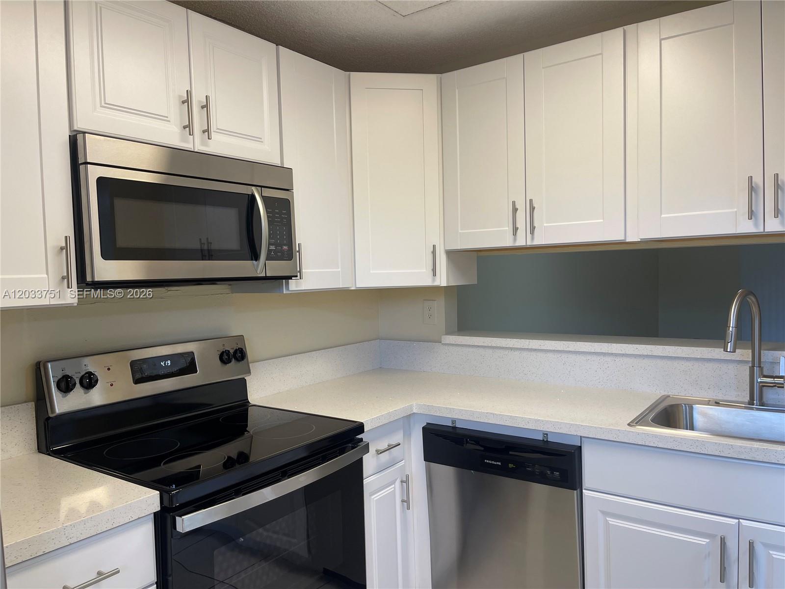 3252 Foxcroft Road, Unit 307 Miramar, FL 33025 - Photo 11 of 41