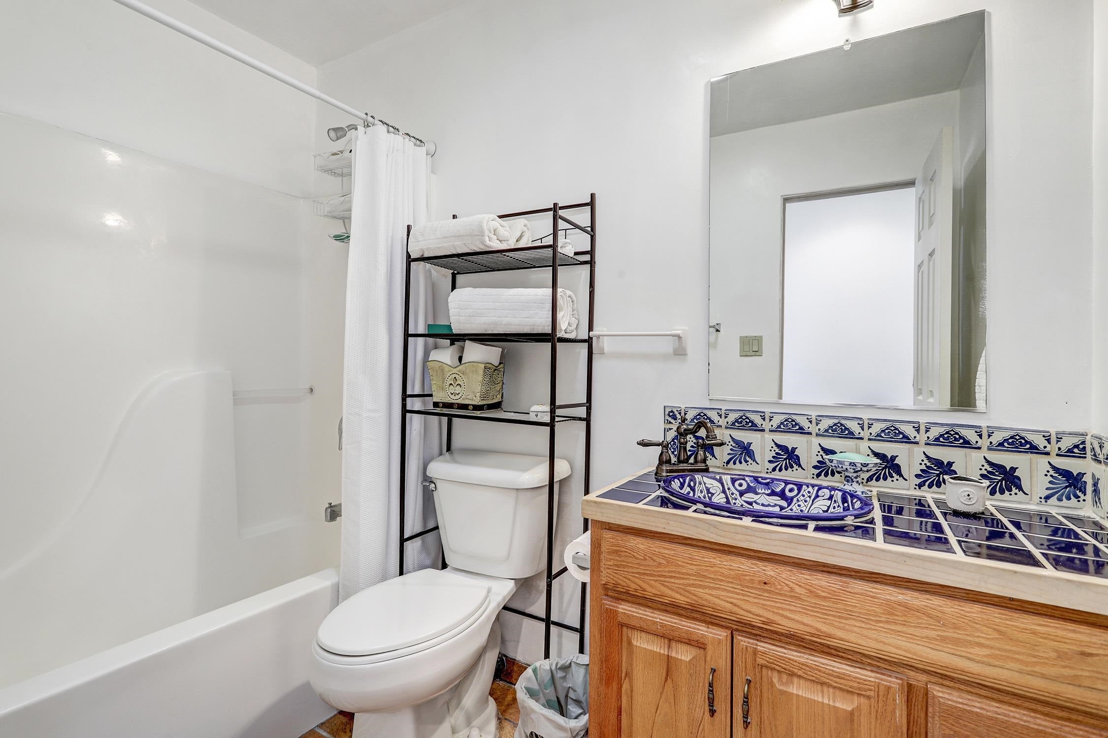 99 West Romero Road Ranchos de Taos, NM 87557 - Photo 18 of 36 Gallery Image 18