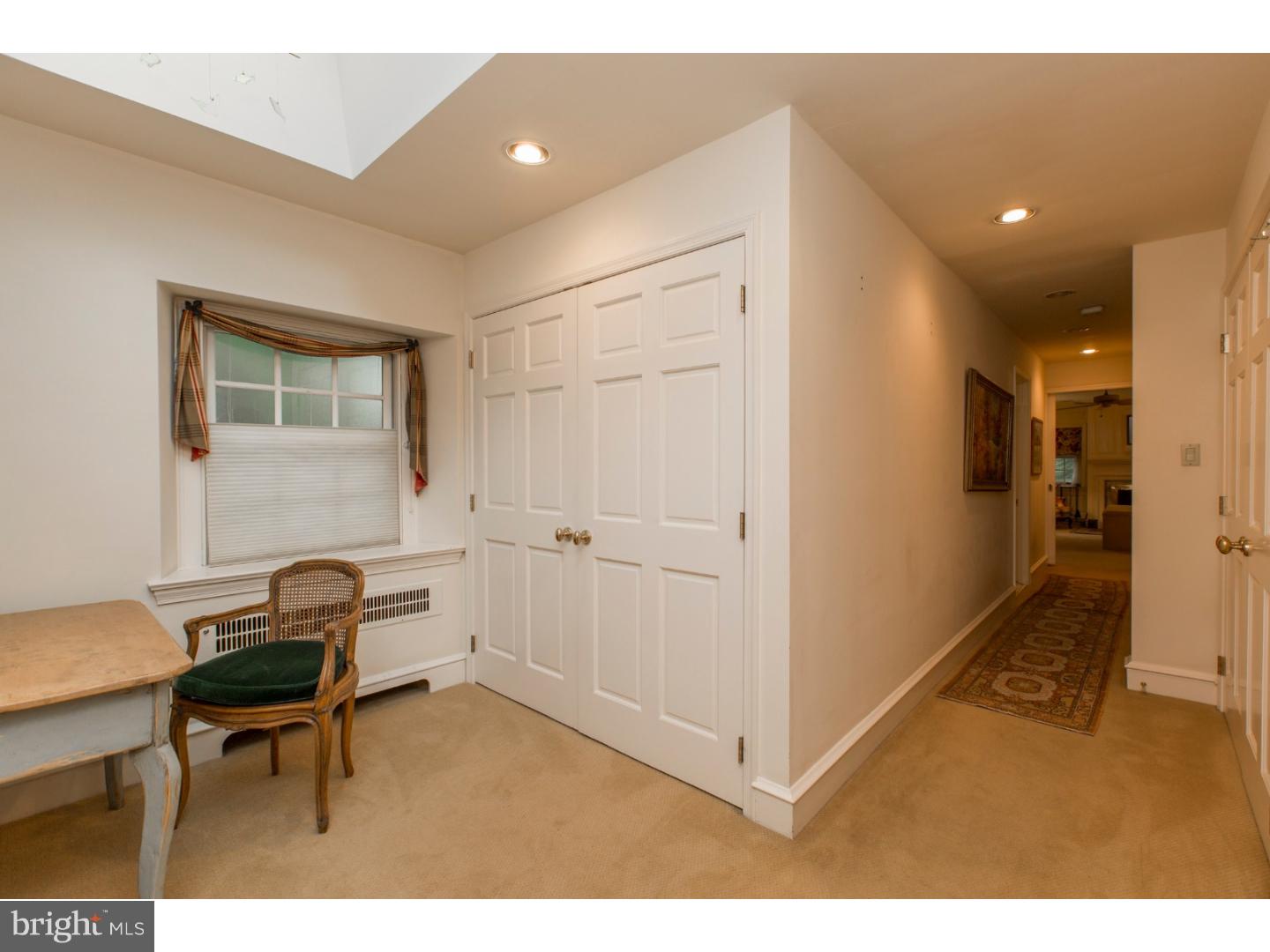 1070 Mill Rd Circle Jenkintown, PA 19046 - Photo 17 of 25