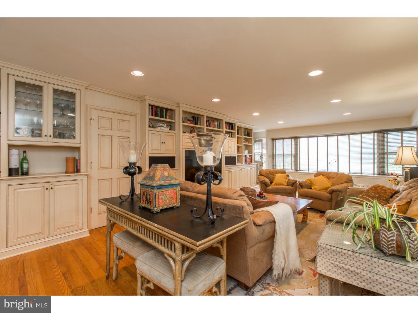 1070 Mill Rd Circle Jenkintown, PA 19046 - Photo 8 of 25
