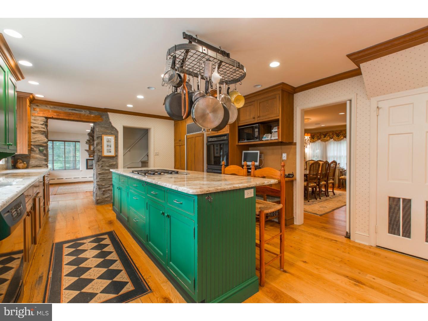 1070 Mill Rd Circle Jenkintown, PA 19046 - Photo 9 of 25